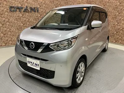 日産 デイズ X ﾊﾞｯｸｶﾒﾗ・ｺｰﾅｰｾﾝｻｰ・ふらつき警報・ｽﾏｰﾄｷｰ・ｵｰﾄｴｱｺﾝ