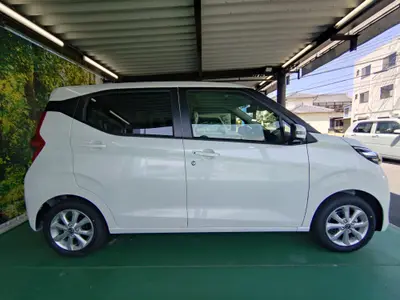 日産 デイズ X ｱﾗｳﾝﾄﾞﾋﾞｭｰﾓﾆﾀｰ・ｺｰﾅｰｾﾝｻｰ・ふらつき警報・ｱﾙﾐﾎｲｰﾙ 未