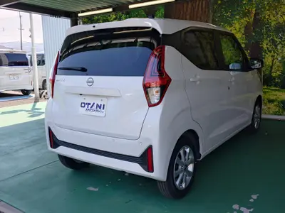 日産 デイズ X ｱﾗｳﾝﾄﾞﾋﾞｭｰﾓﾆﾀｰ・ｺｰﾅｰｾﾝｻｰ・ふらつき警報・ｱﾙﾐﾎｲｰﾙ 未