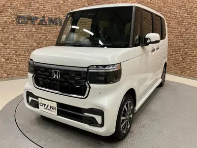 ホンダ N-BOXカスタム ベースグレード 純正ナビ・片側ﾊﾟﾜｰｽﾗｲﾄﾞﾄﾞｱ